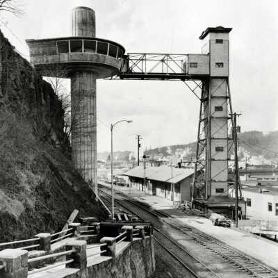 Oregon City Elevators (Old and New), Train Depot 1954