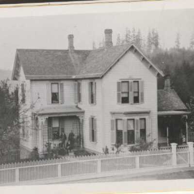 Putrow House - 1895 - 11th and Washington Street