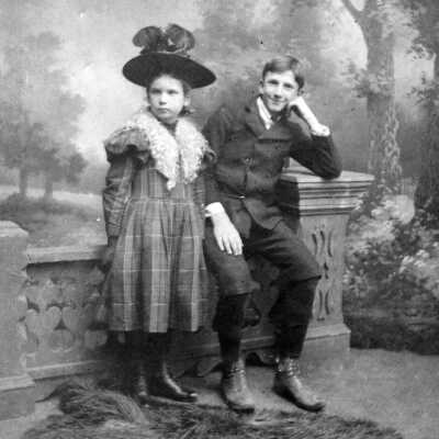 Leah and William Howell.