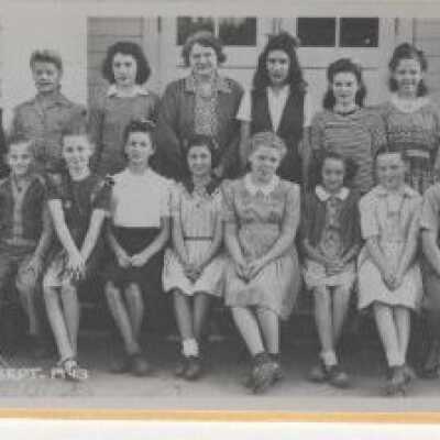 Carver School Students 1943 - 5th - 8th Grades - Carver, Oregon