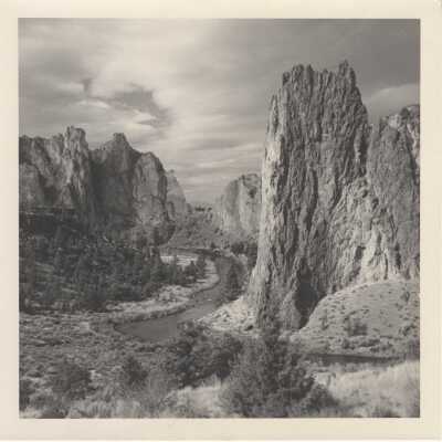 Crooked river canyon