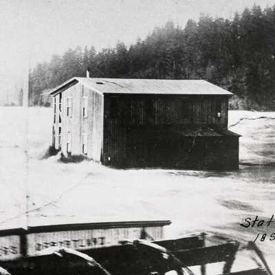 1890 Flood - Willamette Falls - Oregon City Station A
