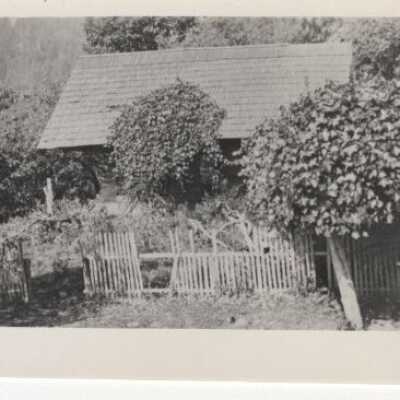 Baker Cabin 1914 - Carver, Oregon