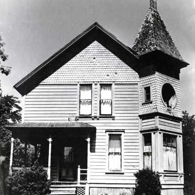 Hacket House, 17th & Washington, Oregon City.