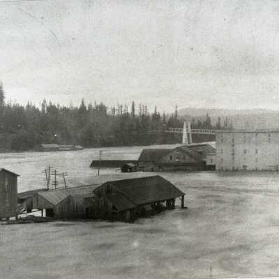 1890 Flood - Oregon City at the Basin