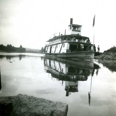 Steamer "Northwest" Coming to 8th Street Dock