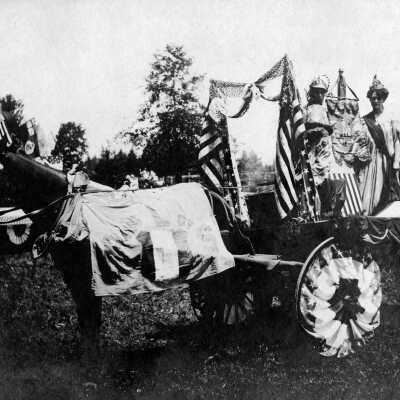 Milwaukie, Oregon - Fourth of July, 1907 - Horse and Wagon with Riders and Flags
