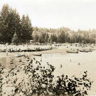 Lake Oswego 1920s - Beach at Oswego Lake