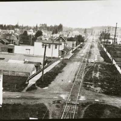 Gladstone, Looking North on Portland Avenue.
