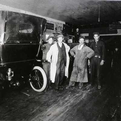 Pacific Highway Garage Interior, Oregon City