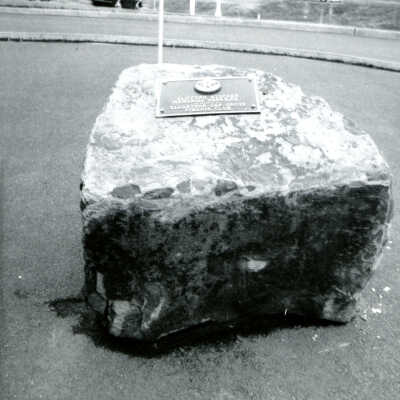 Gladstone 1976 - Clifford Stocker Parkside and Marker