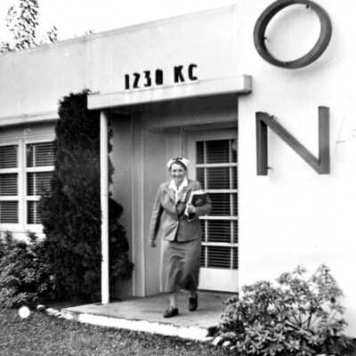 Josie Barnett, photographer at wedding and radio station KGON.: Copyright: Clackamas County Historical Society; Origsize: 4X5; Origformat: Print-Photographic