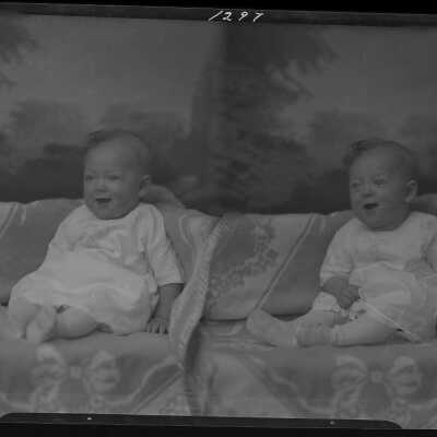 Photograph of a child for D.L. Singerich - December 1929 - Negative