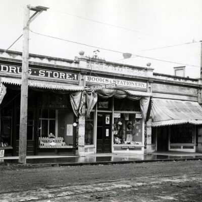 Huntley Drug Store: Copyright: Clackamas County Historical Society; Origsize: 5x7; Origformat: Other