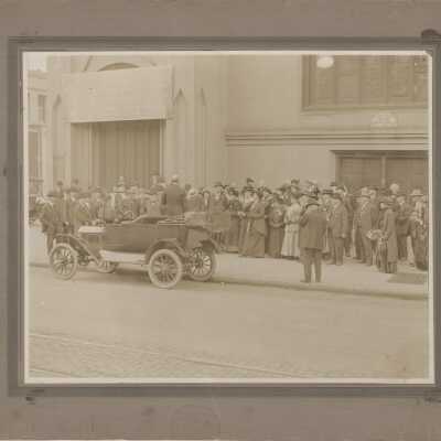 People in front of Methodist Mission Building Portland