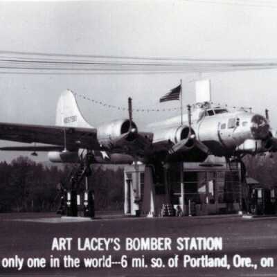 Bomber Service Station - Milwaukie, Oregon