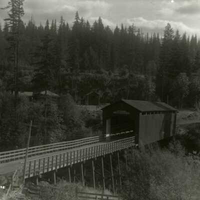 Estacada Covered Bridge over Clackamas River.