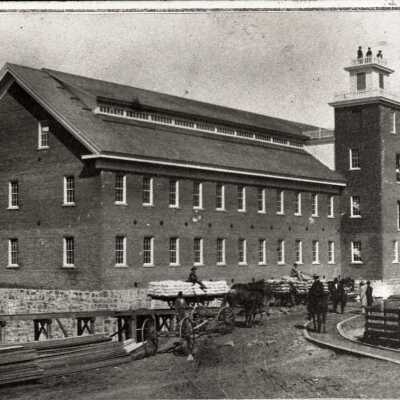 Oregon City Manufacturing Company (Woolen Mill).