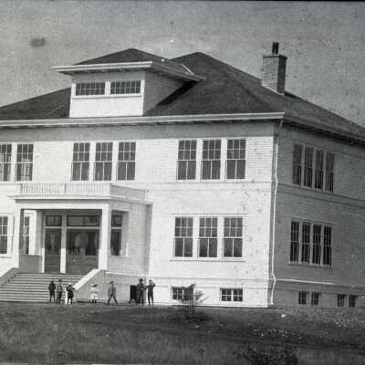 Gladstone School Dist. #115, School Building