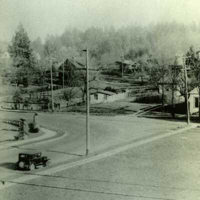 Milwaukie Street Scene