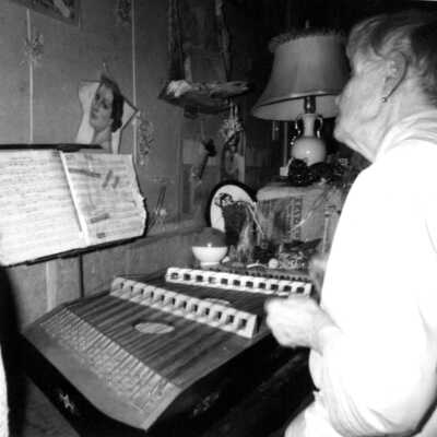 Ina Dibble and her Zither: Copyright: Clackamas County Historical Society; Origsize: 3x3; Origformat: Print-Photographic