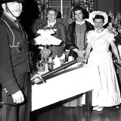 Mabel Lenz, Anne Hibbard and Unidentified Woman.