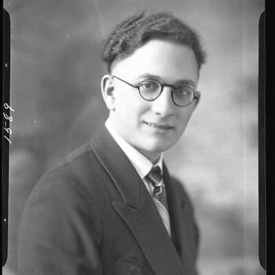 Photograph of a man for Bob Archambeau - April 1930 - Negative
