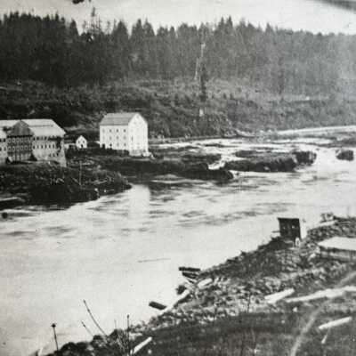Oregon City 1867 - Woolen Mill and the Imperial Flour Mill - Viewed from West Linn, Oregon