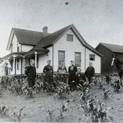 David McArthur Family and Residence