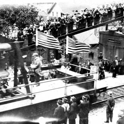 Liberty Bell Train 1915 - Oregon City Depot