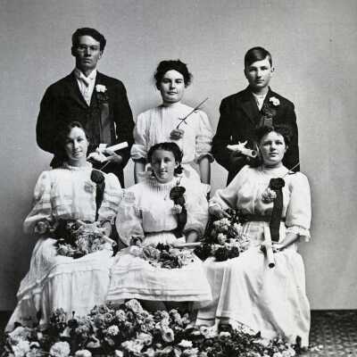 Marquam School Students 1909 - 8th Grade Graduation