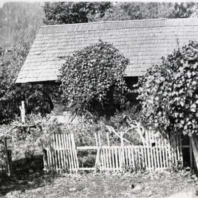 Baker Cabin 1914 - Carver, Oregon - (back view)