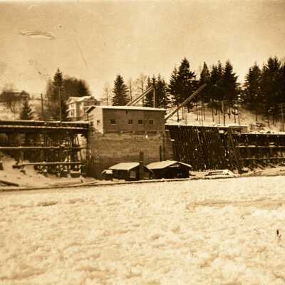 Oswego Loading Station for C.W.P. Company at Mouth of Sucker Creek
