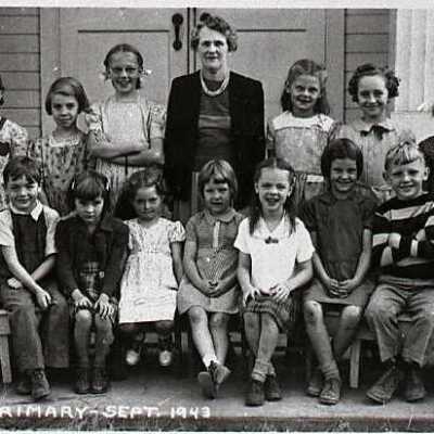 Carver School Students 1943 - 1st - 4th Grades - Carver, Oregon