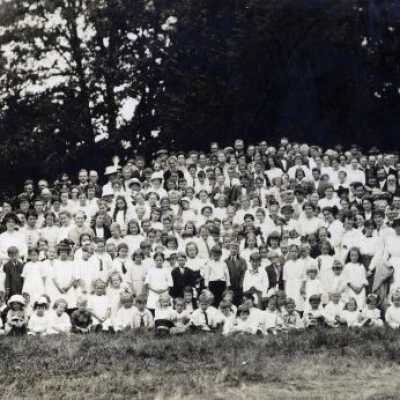 The Sunday School at Chautauqua, 1915.: Copyright: None; Origsize: 3" x 10"; Origformat: Print-Photographic