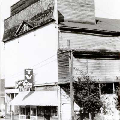 Shively Opera House Exterior, 7th and Madison, Oregon City