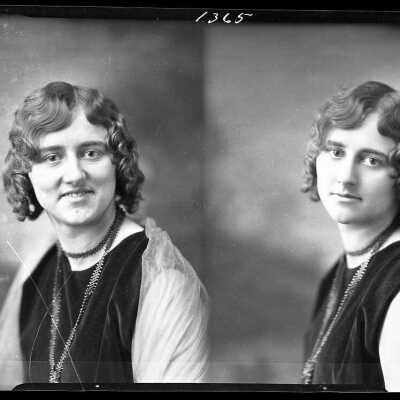 Photograph of a woman for Hilda Boudman - February 1930 - Negative