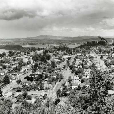Oregon City Second Level viewed from Rivercrest.