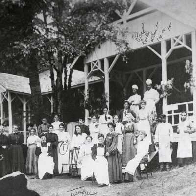 Gladstone, Chautauqua Restaurant