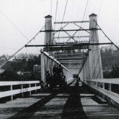 Oregon City/West Linn Suspension Bridge - 1910