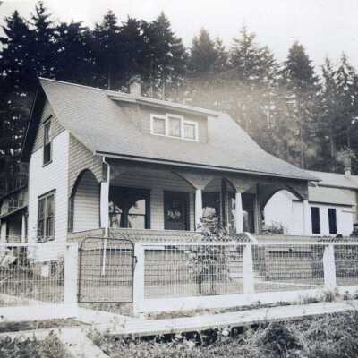 William and Dora Bottomley House, High Street, Oregon City, 1913.: Copyright: Clackamas County Historical Society; Origsize: 4" x 6"; Origformat: Print-Photographic