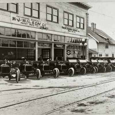 Oregon City 1913 - Pacific Highway Garage - Bush Building