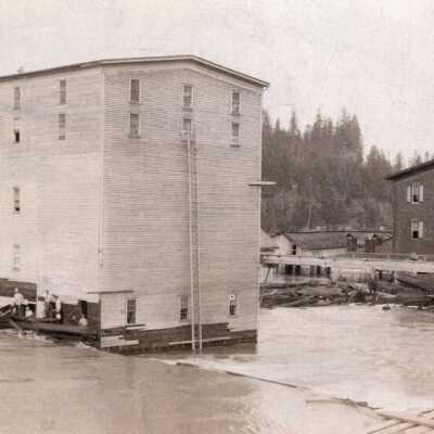 Imperial Flour Mill, 1890 Flood.: Origsize: 6" x 10"; Origformat: Print-Photographic