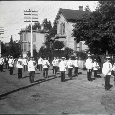 Oregon City Band, 9th and Main
