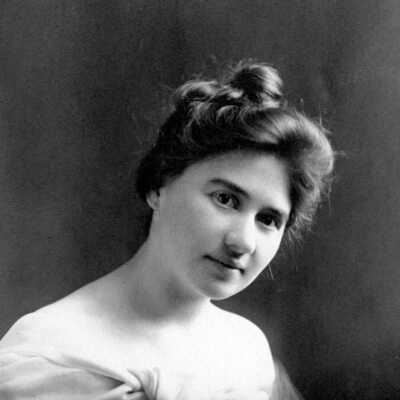 Marie Frederich.