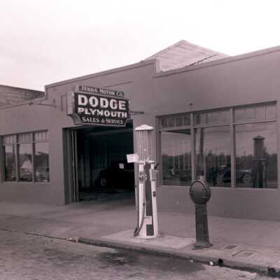 Jenks Motors - Dodge and Plymouth dealership - May 1935
