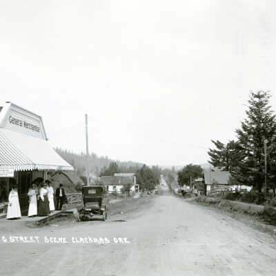 Clackamas 1915 - Street Scene