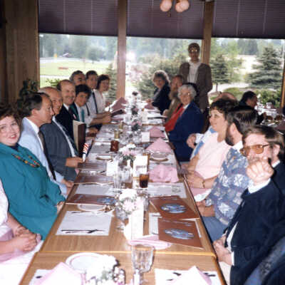 Teacher exchange program, Independence, MO and Oregon City, OR, 1989.: Copyright: Clackamas County Historical Society; Origsize: 3x5; Origformat: Print-Photographic