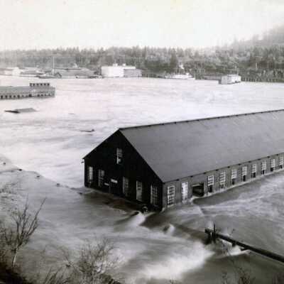 1890 Flood - Crown Zellerbach Mill - West Linn Oregon