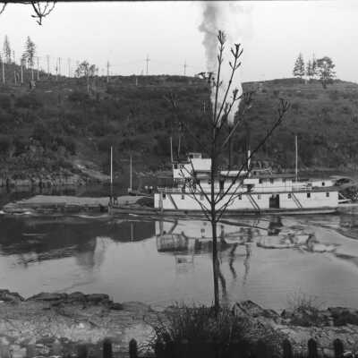 Steamer Gov. Newell, Oregon City, Oregon